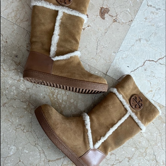 Tory Burch Amelie Sherling Boots - Picture 5 of 16